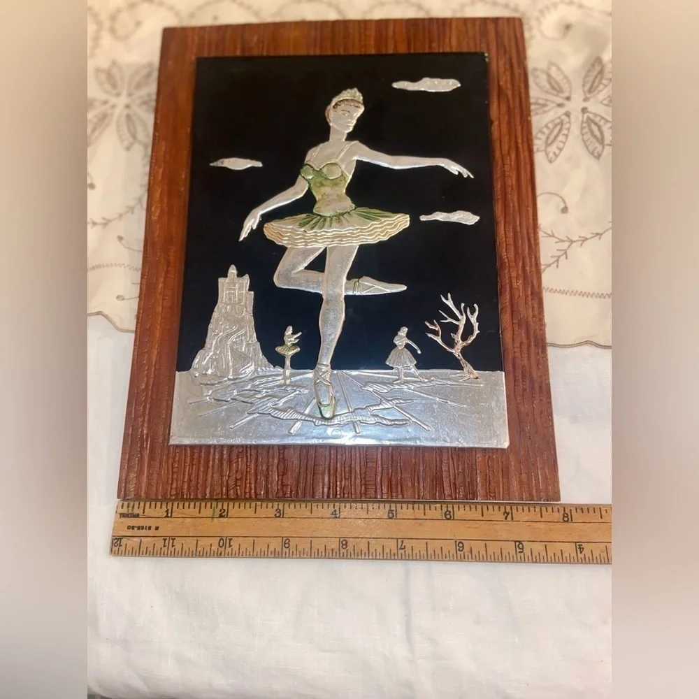 3 for 55$  Vintage walnut‎ tone wood Frame with embossed aluminum Art Ballerina - Picture 4 of 6